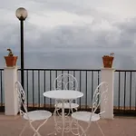 Elios Tao
