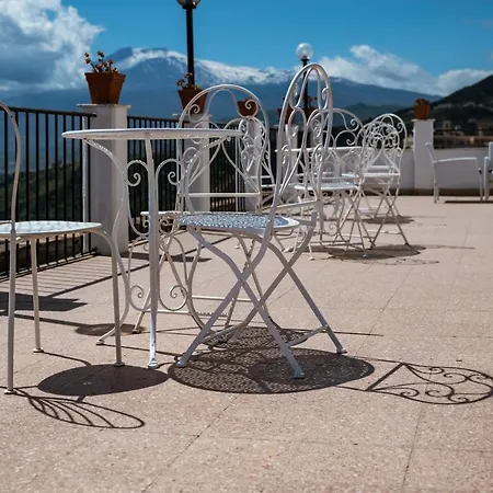 Elios Tao 3* טאורמינה