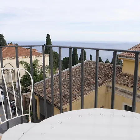 Elios Tao Hotel 3*