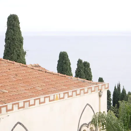 Elios Tao Hotel 3*